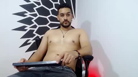 Snapshot of _christopher_dennis_ chatting on February 13, 2025, 5:16 am CRIS online show from February 13, 2025, 5:16 am