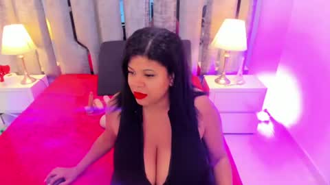 _ciara_benet_ online show from June 19, 2026, 11:47 am