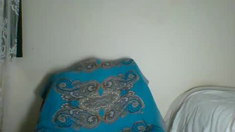 Snapshot of _clara01 chatting on January 15, 2025, 6:33 am clara online show from January 15, 2025, 6:33 am