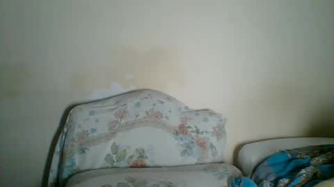 Snapshot of _clara01 chatting on February 6, 2025, 8:18 am clara online show from February 6, 2025, 8:18 am