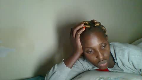 Snapshot of _clara01 chatting on February 14, 2025, 6:02 am clara online show from February 14, 2025, 6:02 am