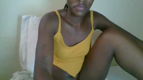 clara online show from November 11, 2025, 5:29 am