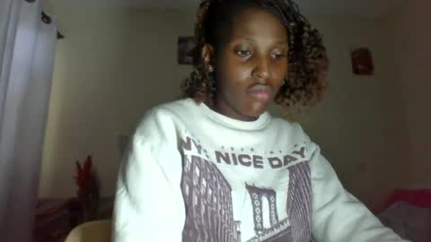 Snapshot of _clara01 chatting on June 25, 2026, 5:07 am clara online show from June 25, 2026, 5:07 am