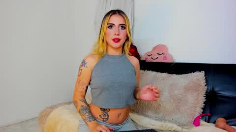 Snapshot of _cloe_1 chatting on December 12, 2024, 6:03 am Chloe online show from December 12, 2024, 6:03 am