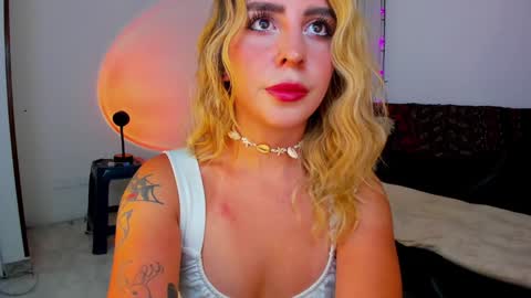Snapshot of _cloe_1 chatting on January 7, 2025, 12:55 am Chloe online show from January 7, 2025, 12:55 am