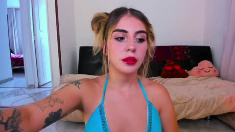 Snapshot of _cloe_1 chatting on January 23, 2025, 8:02 pm Chloe online show from January 23, 2025, 8:02 pm