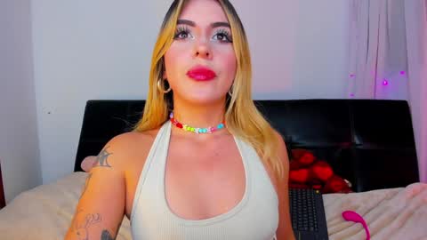 Snapshot of _cloe_1 chatting on February 4, 2025, 1:56 am Chloe online show from February 4, 2025, 1:56 am
