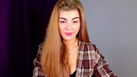 Snapshot of _comefeelme_ chatting on October 19, 2025, 4:57 am D online show from October 19, 2025, 4:57 am