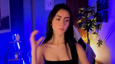 Snapshot of _coraliinee_ chatting on June 16, 2026, 2:14 am Coraline online show from June 16, 2026, 2:14 am