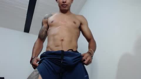 Snapshot of _crissgex_ chatting on March 4, 2026, 7:03 am crissgex online show from March 4, 2026, 7:03 am