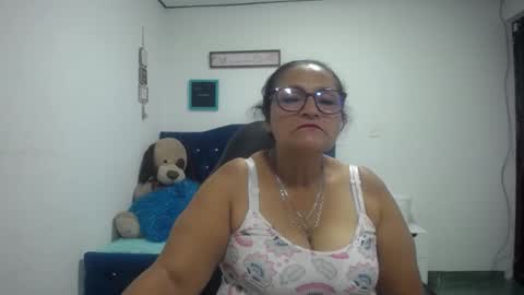 _cristal09 online show from September 12, 2025, 4:23 am
