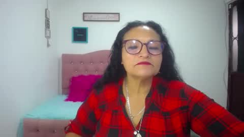 _cristal09 online show from September 17, 2025, 2:52 pm