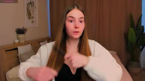 Erika online show from February 18, 2026, 8:43 am