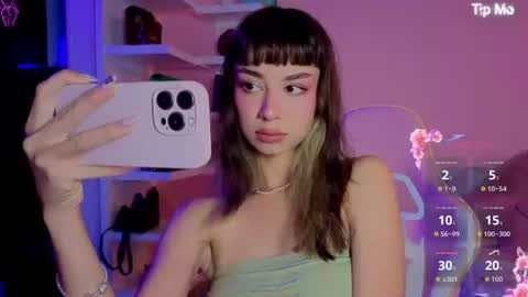 Snapshot of _cute_isabella_ chatting on July 4, 2026, 11:44 pm _cute_isabella_ online show from July 4, 2026, 11:44 pm