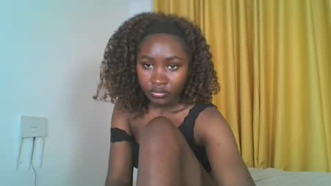 Snapshot of _cutestephanie chatting on September 28, 2025, 2:00 pm STEPH online show from September 28, 2025, 2:00 pm