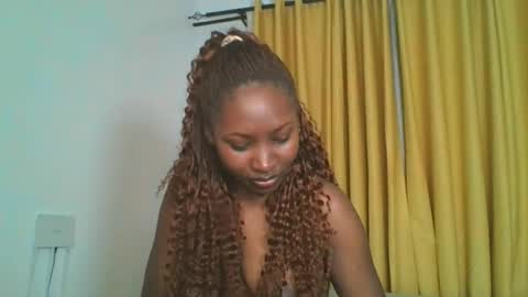 Snapshot of _cutestephanie chatting on October 20, 2025, 12:44 am STEPH online show from October 20, 2025, 12:44 am