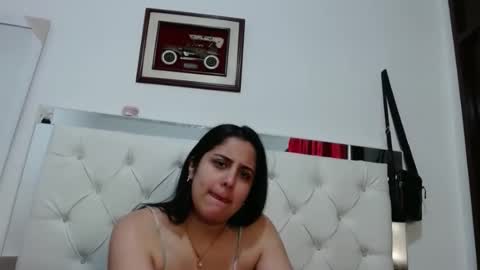 _dafnexxx online show from February 9, 2026, 5:17 pm