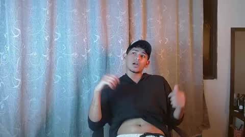 Snapshot of _daphne_gray chatting on October 17, 2025, 2:04 am _daphne_gray online show from October 17, 2025, 2:04 am
