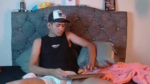 Snapshot of _daphne_gray chatting on October 21, 2025, 5:19 am _daphne_gray online show from October 21, 2025, 5:19 am