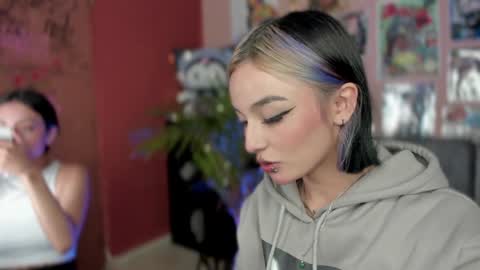 paula online show from December 13, 2024, 1:26 am