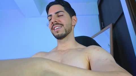 Snapshot of _davidwolf chatting on October 3, 2025, 12:07 am David online show from October 3, 2025, 12:07 am