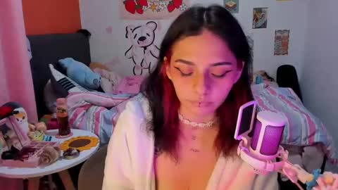 Snapshot of _dayanne_ chatting on December 3, 2024, 1:41 am Pao online show from December 3, 2024, 1:41 am