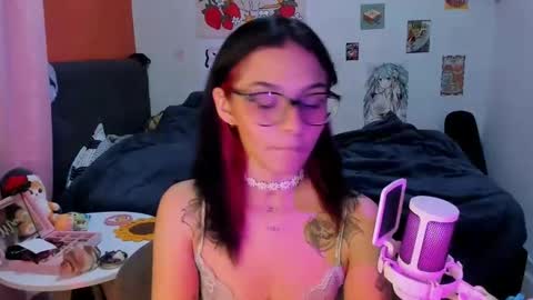 Snapshot of _dayanne_ chatting on December 5, 2024, 1:58 am Pao online show from December 5, 2024, 1:58 am