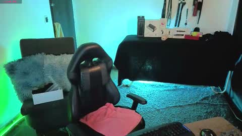 Snapshot of _delacruz911_ chatting on March 18, 2026, 1:36 pm delacruz online show from March 18, 2026, 1:36 pm