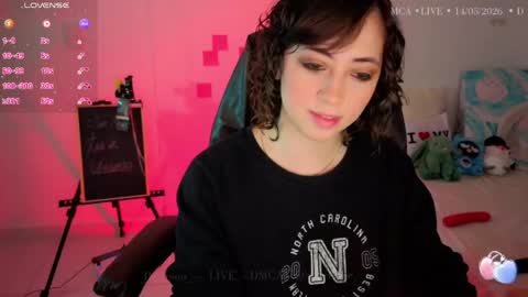  DENISE  online show from May 15, 2026, 4:19 am