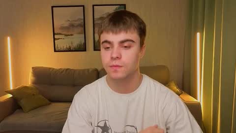 Snapshot of _dream_boys_ chatting on October 28, 2025, 8:51 am _dream_boys_ online show from October 28, 2025, 8:51 am