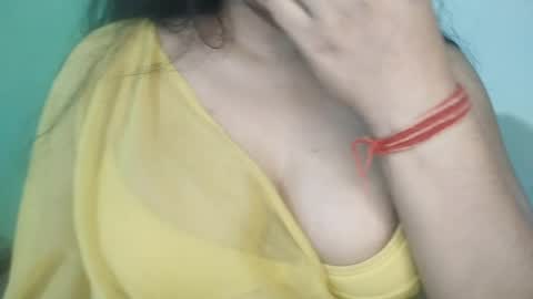 _dreamgirl_0 online show from April 2, 2026, 10:24 am