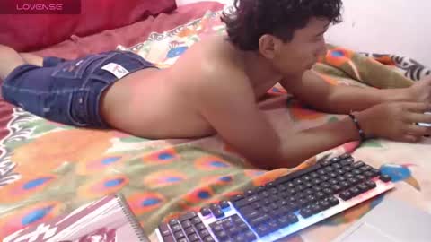 _duvan_123 online show from December 16, 2025, 4:12 pm