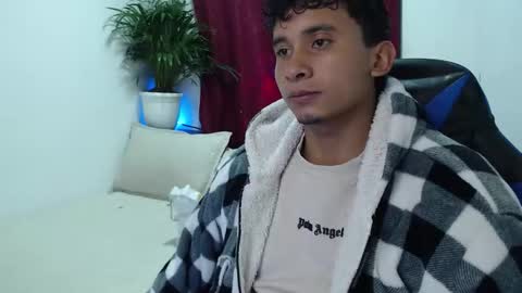 _duvan_123 online show from February 1, 2026, 2:21 am