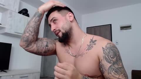 Snapshot of _dylangreen chatting on December 19, 2024, 8:45 am Dylan online show from December 19, 2024, 8:45 am