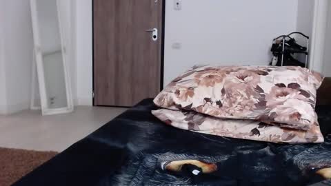 Snapshot of _dylangreen chatting on January 3, 2025, 12:08 pm Dylan online show from January 3, 2025, 12:08 pm