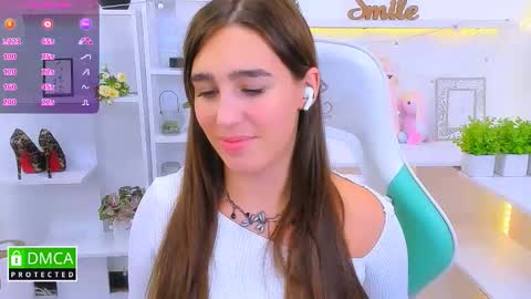 Snapshot of _eliizabeth__ chatting on September 13, 2025, 9:58 pm Lizzy  online show from September 13, 2025, 9:58 pm
