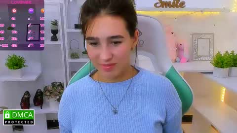 Snapshot of _eliizabeth__ chatting on September 24, 2025, 10:13 pm Lizzy  online show from September 24, 2025, 10:13 pm