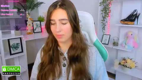 Snapshot of _eliizabeth__ chatting on October 23, 2025, 9:57 pm Lizzy  online show from October 23, 2025, 9:57 pm