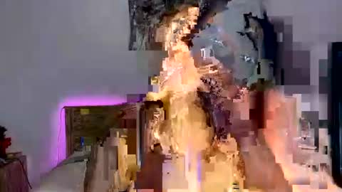 elisa online show from December 16, 2025, 12:10 pm