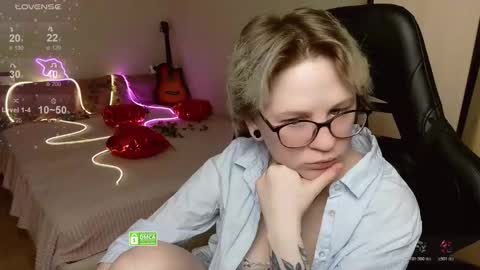 Snapshot of _elven_dreams__ chatting on March 26, 2026, 5:40 pm chloue and Gretta online show from March 26, 2026, 5:40 pm