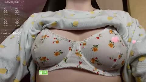 Snapshot of _elven_dreams__ chatting on March 27, 2026, 6:40 pm chloue and Gretta online show from March 27, 2026, 6:40 pm