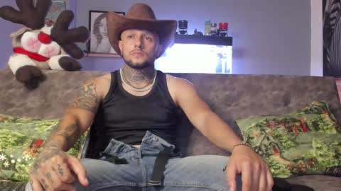 Emilio online show from December 16, 2024, 11:39 pm