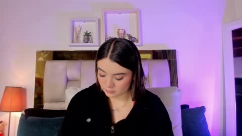 Isabella online show from February 20, 2026, 12:05 pm