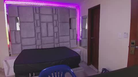 Emily  online show from January 9, 2026, 11:13 am