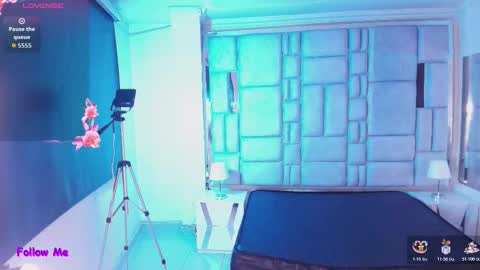 Emily  online show from February 4, 2026, 11:05 am