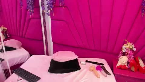 Snapshot of _emilysquirt chatting on June 4, 2026, 2:12 pm emily online show from June 4, 2026, 2:12 pm