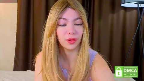 Snapshot of _emilyzortea_ chatting on October 21, 2025, 8:37 am Emily online show from October 21, 2025, 8:37 am