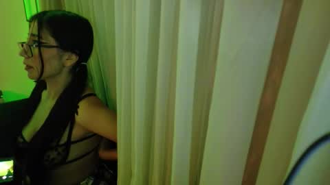 Snapshot of _emmaa_harper chatting on September 25, 2025, 8:18 am Emmaa Harper3 online show from September 25, 2025, 8:18 am