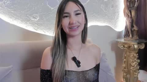 Snapshot of _emmawalka chatting on October 10, 2025, 2:38 pm _emmawalka online show from October 10, 2025, 2:38 pm