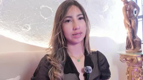 Snapshot of _emmawalka chatting on October 19, 2025, 7:36 pm _emmawalka online show from October 19, 2025, 7:36 pm